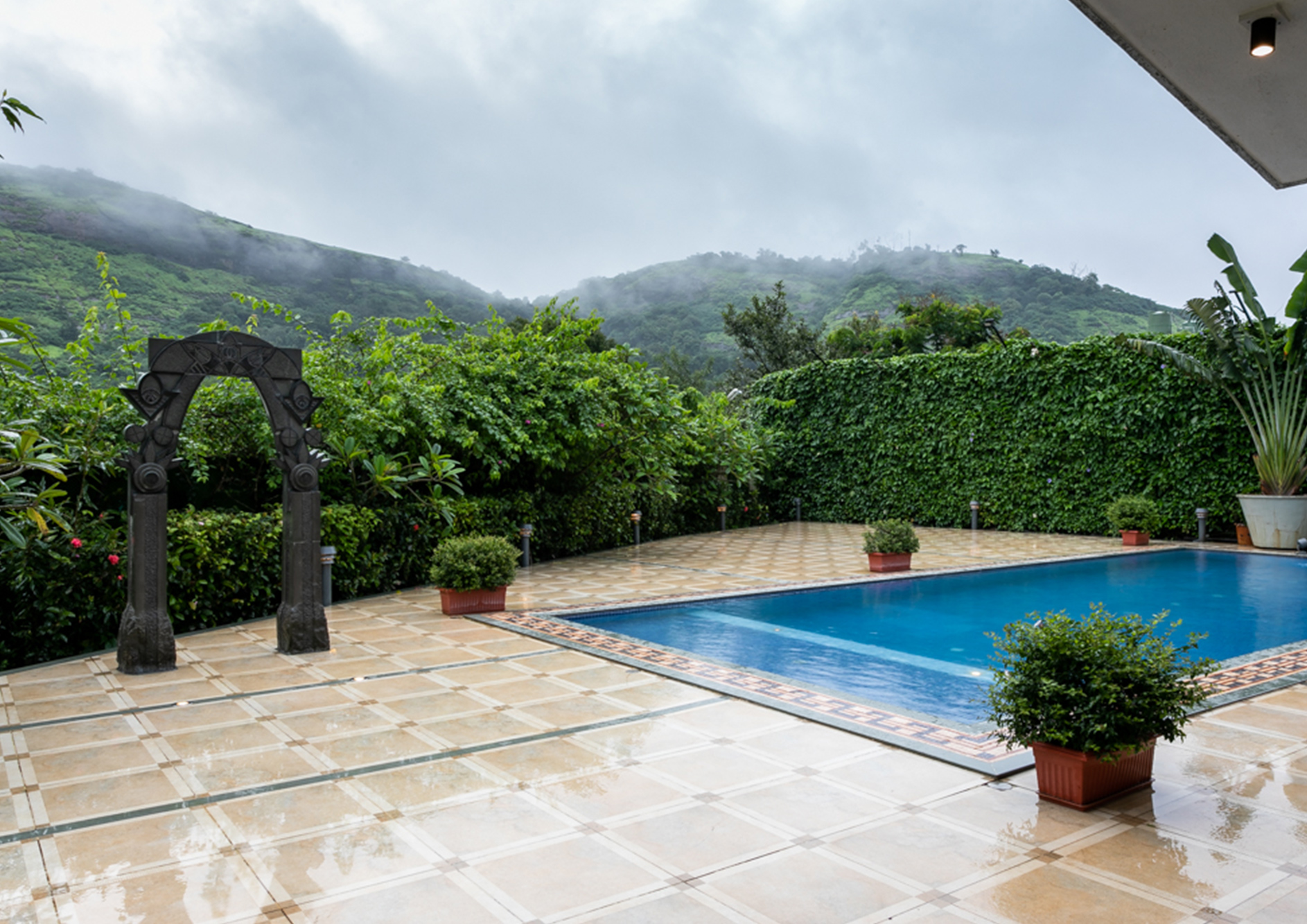 Lonavala Resorts with Private Pool - Le Sutra Great Escapes